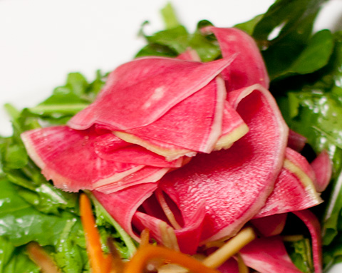 2watermelon radish ウォーターメロン・ラディッシュ・サラダ