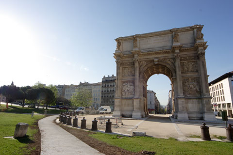 南仏マルセーユの凱旋門